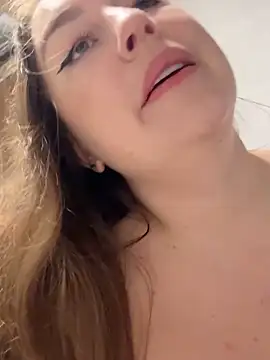 Lady MiaOlson online show from 09/20/25, 12:44