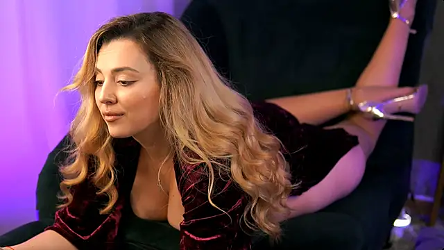 Snapshot of Bailey_Evans chatting on 03/12/25, 12:57 Bailey Evans online show from 03/12/25, 12:57