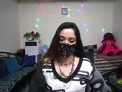 Arushisingh8888 online show from 02/11/25, 09:42