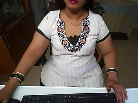 Arushisingh8888 online show from 09/15/25, 12:16