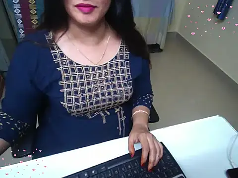Arushisingh8888 online show from 10/02/25, 12:56