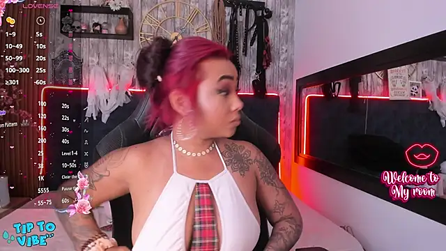 Neko Misaki online show from 02/07/25, 12:39