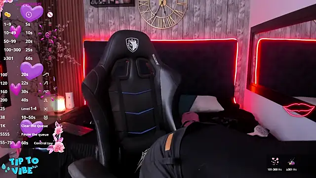 Neko Misaki online show from 03/20/25, 11:38