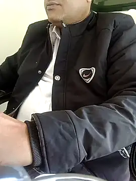 Snapshot of Hot-man39 chatting on 12/12/24, 08:57 Hot-man39 online show from 12/12/24, 08:57