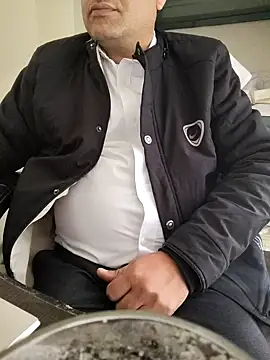 Snapshot of Hot-man39 chatting on 01/07/25, 06:05 Hot-man39 online show from 01/07/25, 06:05