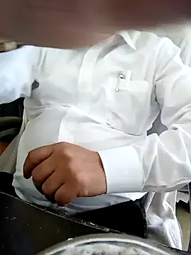 Snapshot of Hot-man39 chatting on 01/21/25, 08:52 Hot-man39 online show from 01/21/25, 08:52