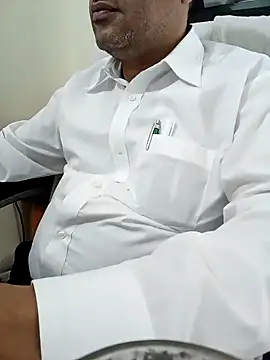 Snapshot of Hot-man39 chatting on 01/22/25, 11:01 Hot-man39 online show from 01/22/25, 11:01