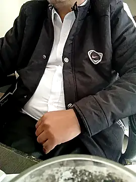 Snapshot of Hot-man39 chatting on 01/31/25, 11:35 Hot-man39 online show from 01/31/25, 11:35