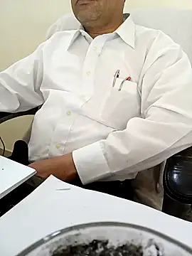 Snapshot of Hot-man39 chatting on 02/04/25, 06:25 Hot-man39 online show from 02/04/25, 06:25