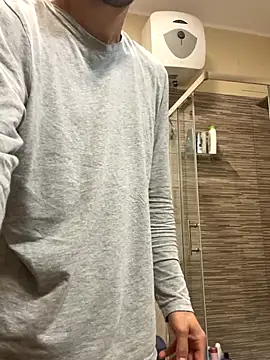 Gionnytav online show from 10/30/25, 04:47