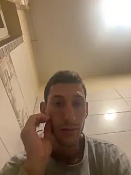 Gionnytav online show from 11/17/25, 04:29