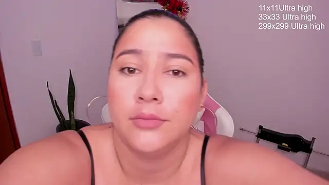 BellaNaye  online show from 12/02/25, 11:11