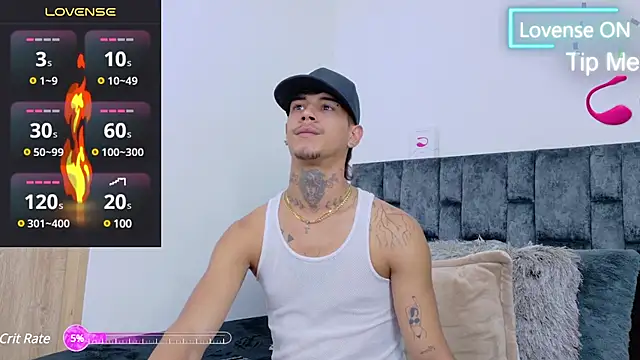 Snapshot of JAYCOB00 chatting on 12/04/24, 02:20 JAYCOB00 online show from 12/04/24, 02:20