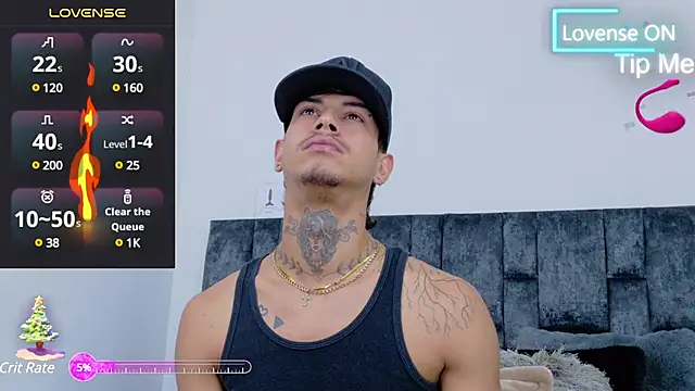 Snapshot of JAYCOB00 chatting on 12/15/24, 01:11 JAYCOB00 online show from 12/15/24, 01:11