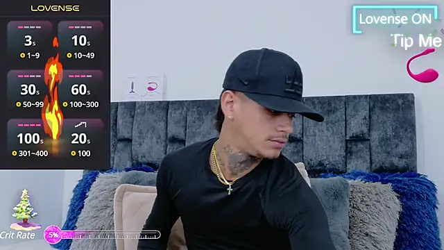 Snapshot of JAYCOB00 chatting on 12/28/24, 02:11 JAYCOB00 online show from 12/28/24, 02:11