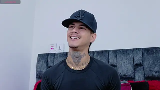 Snapshot of JAYCOB00 chatting on 02/22/25, 01:46 JAYCOB00 online show from 02/22/25, 01:46