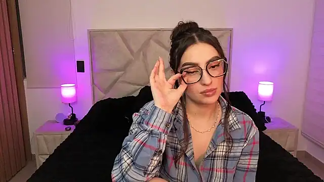 teseo and afroditha  online show from 03/06/26, 03:47