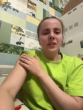 AlisaKissss online show from 04/16/26, 07:36