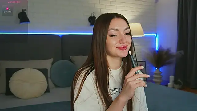 Micky  love online show from 02/01/25, 04:24