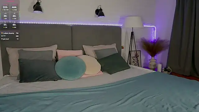 Micky  love online show from 09/09/25, 08:19