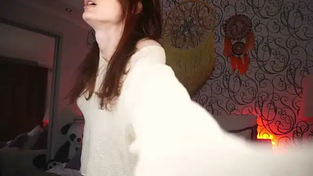 Snapshot of Foxy_irene chatting on 11/30/25, 02:10 Foxy irene online show from 11/30/25, 02:10