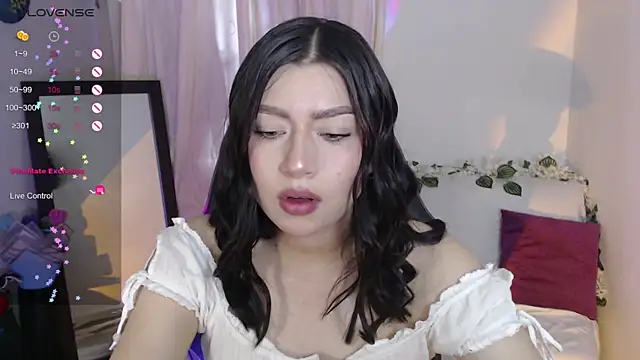 mily thomson b  online show from 04/20/26, 10:44