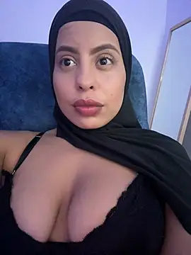 Snapshot of JannaNader12 chatting on 02/18/25, 04:26 JannaNader12 online show from 02/18/25, 04:26