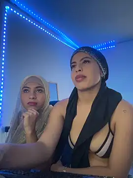 Snapshot of JannaNader12 chatting on 11/01/25, 11:51 JannaNader12 online show from 11/01/25, 11:51