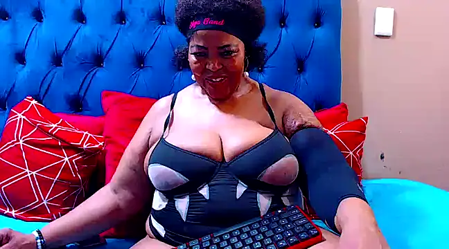 ebonycandy10 online show from 03/17/25, 07:35