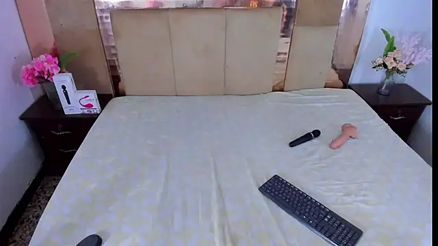 LizBrook online show from 11/08/25, 07:34