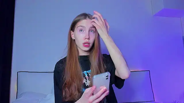 haileyishere online show from 03/18/25, 07:42