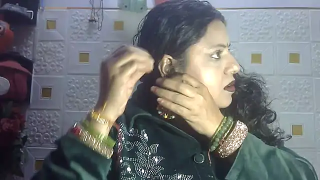 Sexy komolika online show from 01/31/25, 03:11