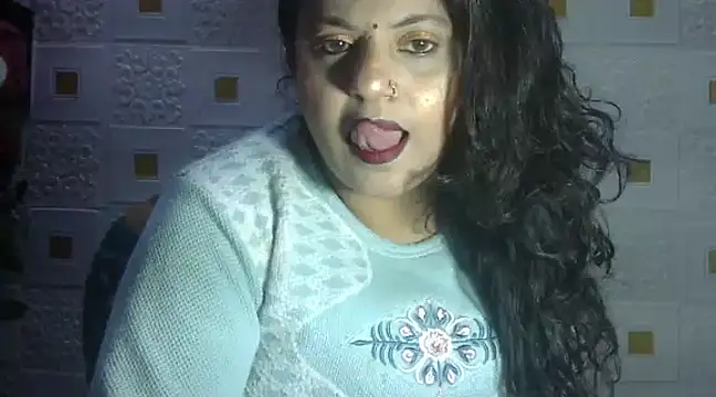 Sexy komolika online show from 02/04/25, 05:34