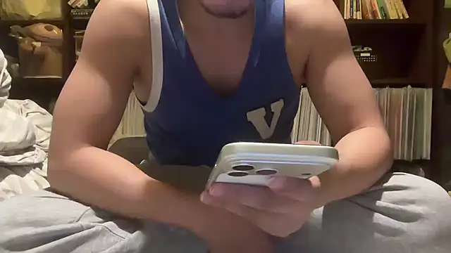 taka32204 online show from 12/04/25, 07:33
