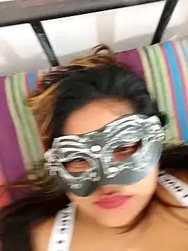 littlequeen77 online show from 01/21/25, 08:52