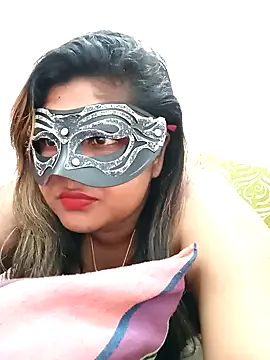 littlequeen77 online show from 02/05/25, 09:25