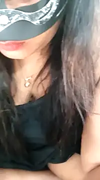 littlequeen77 online show from 02/11/25, 12:37