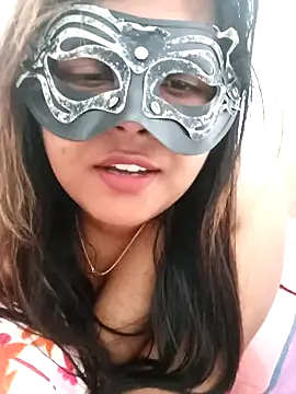 littlequeen77 online show from 02/20/25, 06:35