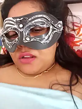 littlequeen77 online show from 02/27/25, 06:07