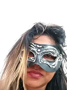 littlequeen77 online show from 03/22/25, 06:14