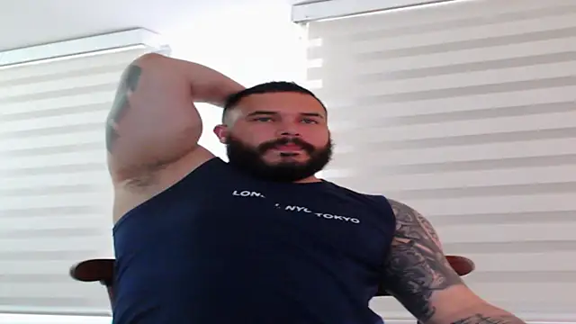 alexandergranda71 online show from 02/08/25, 04:04