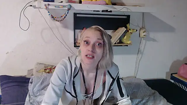 Harleyhot13061 online show from 01/06/25, 08:07