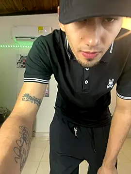 royalgirls x online show from 11/27/25, 01:40