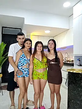 royalgirls x online show from 05/07/26, 01:11
