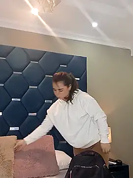 ThaniaJones online show from 09/09/25, 11:32