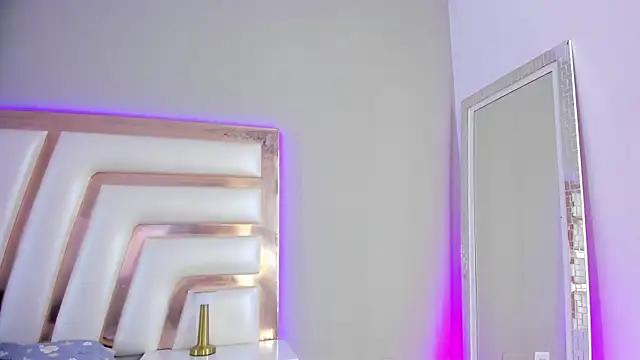 samanthaevans4 online show from 04/27/26, 01:31