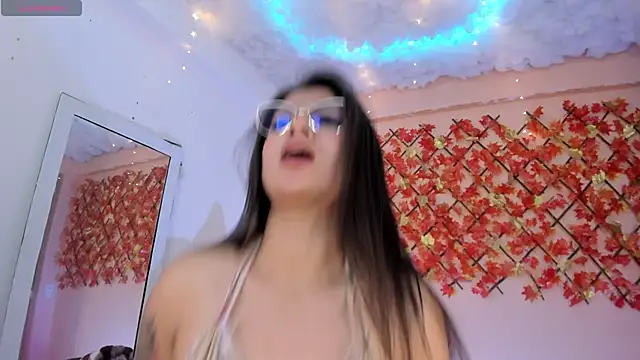 Snapshot of Sweet_Candies chatting on 01/20/25, 04:54 Sweet Candies online show from 01/20/25, 04:54