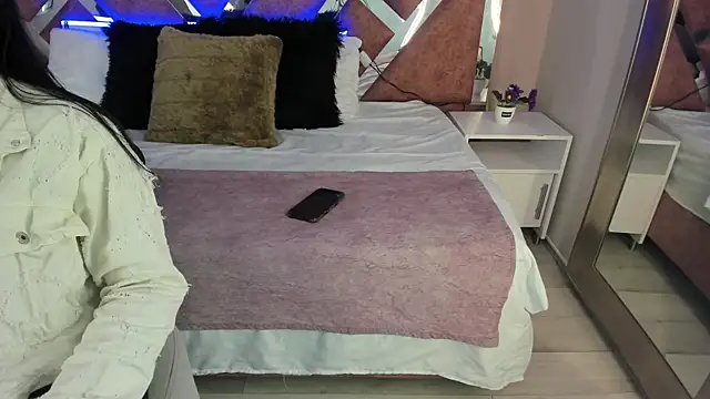 PaulinaDuarte online show from 11/19/25, 11:21