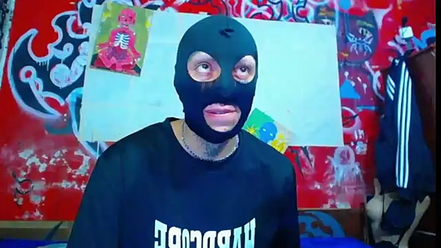 Snapshot of deivid_estrada chatting on 07/14/26, 04:45 deivid estrada online show from 07/14/26, 04:45