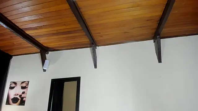 Snapshot of EmiliWilliams chatting on 09/18/25, 11:29 EmiliWilliams online show from 09/18/25, 11:29